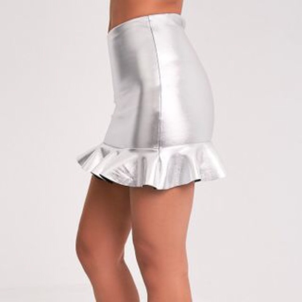🆕Ruffle silver metallic skirt